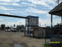 Вагончик для охраны с лестницей в Каневской