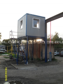 Вагончик для охраны с лестницей в Каневской