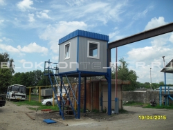 Вагончик для охраны с лестницей в Каневской