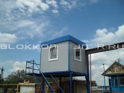 Вагончик для охраны с лестницей в Каневской